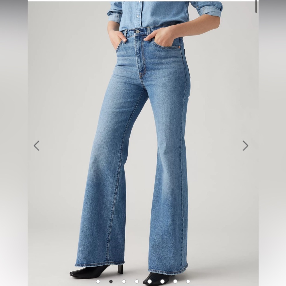 Women's Levi’s Ribcage Bell Jeans